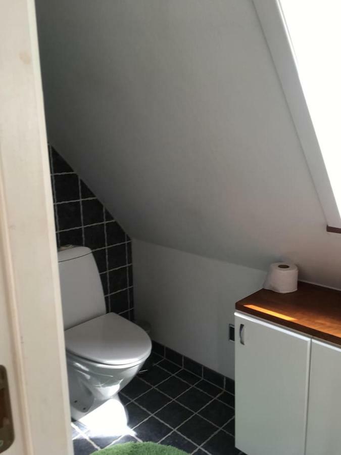 Ferienwohnung Ro I Skoven - Men Taet Pa Byen Varde Exterior foto